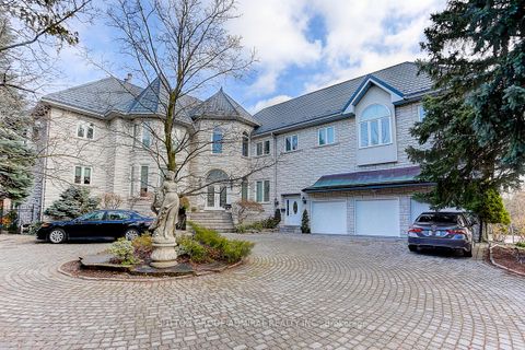 Photo 1 at 206 Arnold Avenue, Yorkhill, Vaughan