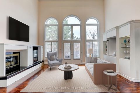 Photo 3 at 206 Arnold Avenue, Yorkhill, Vaughan