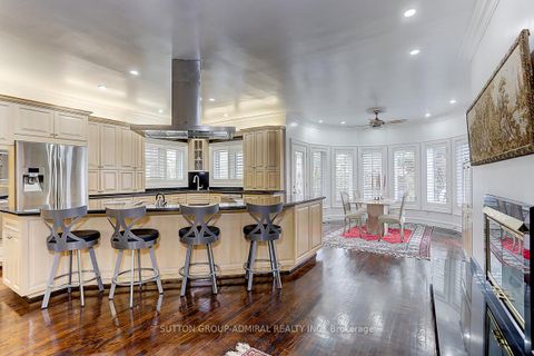 Photo 10 at 206 Arnold Avenue, Yorkhill, Vaughan