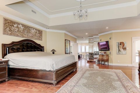 Photo 18 at 206 Arnold Avenue, Yorkhill, Vaughan