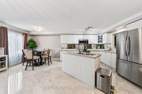 Photo 18 at 3 Baffin Court, Langstaff, Richmond Hill