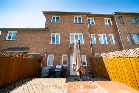 Photo 44 at 3 Baffin Court, Langstaff, Richmond Hill