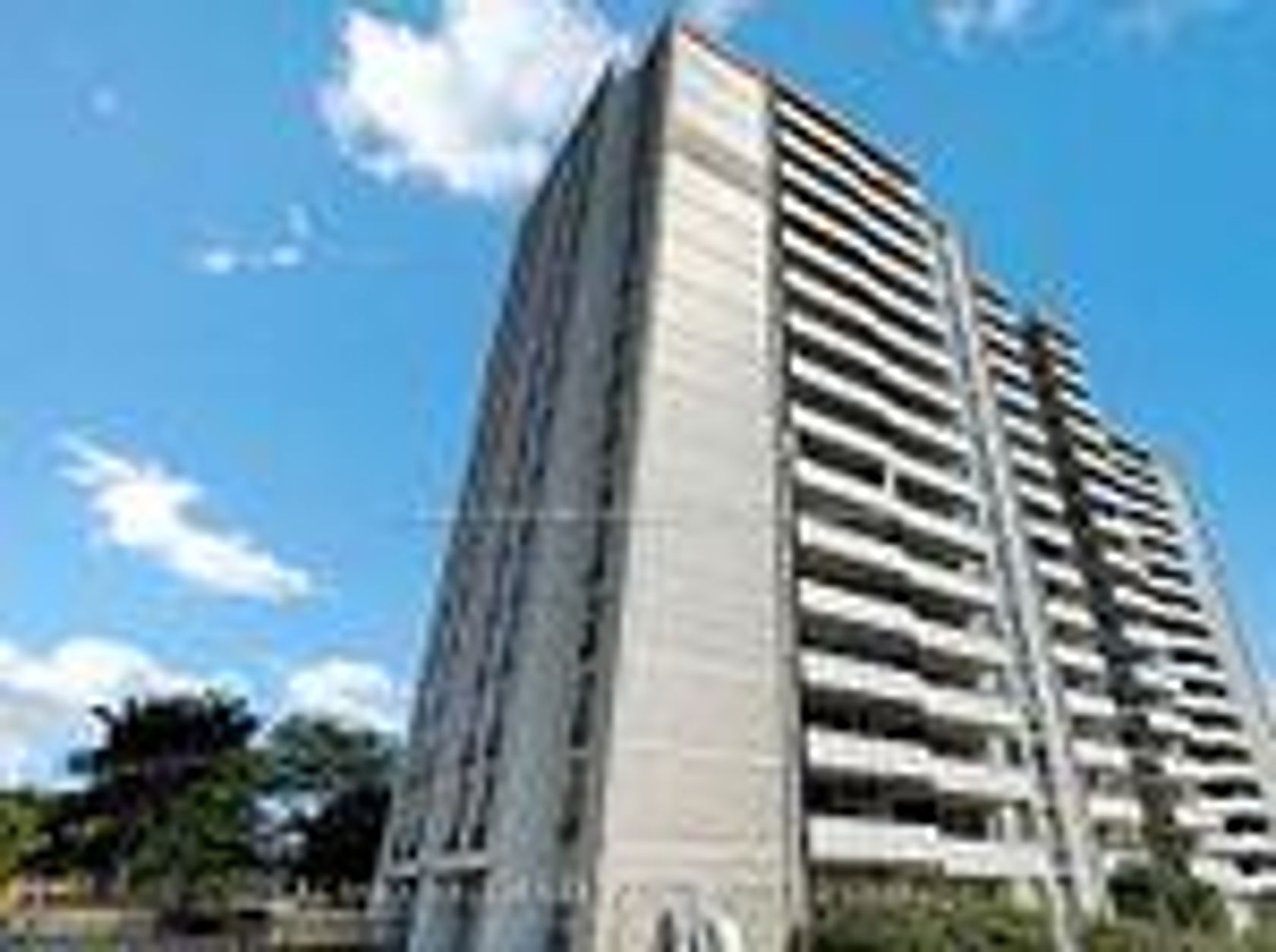 703 - 20 Forest Manor Road, Henry Farm, Toronto photo number 2