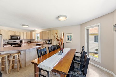 Photo 13 at 27 Creek Drive, Pefferlaw, Georgina