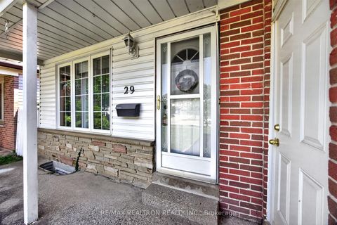 Photo 5 at 29 Springhead Gardens, North Richvale, Richmond Hill