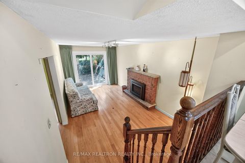 Photo 19 at 29 Springhead Gardens, North Richvale, Richmond Hill
