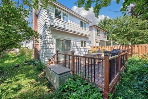 Photo 42 at 29 Springhead Gardens, North Richvale, Richmond Hill