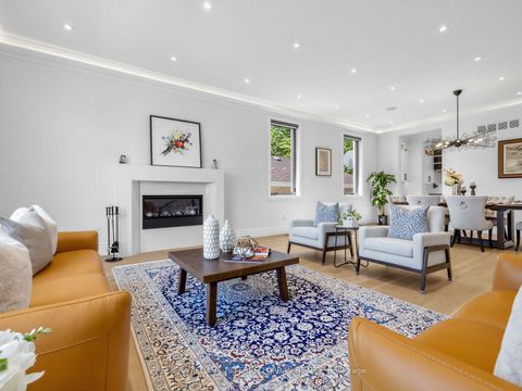 Photo 9 at 35 Lloydminster Crescent, Newtonbrook East, Toronto