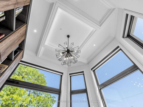 Photo 10 at 35 Lloydminster Crescent, Newtonbrook East, Toronto