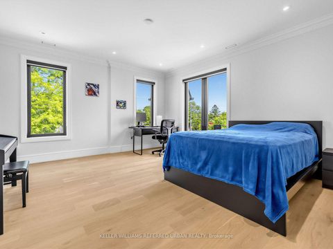 Photo 35 at 35 Lloydminster Crescent, Newtonbrook East, Toronto