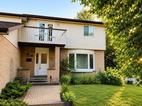Photo 1 at 35 Glenridge Road, Allandale Heights, Barrie