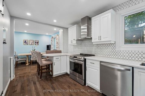 Photo 9 at 383 Sandford Street, Central Newmarket, Newmarket