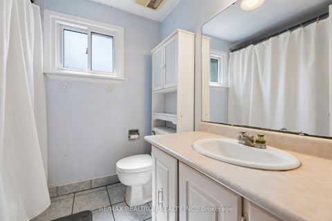 Photo 14 at 383 Sandford Street, Central Newmarket, Newmarket