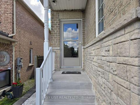 Photo 1 at 171 Stonebriar Drive, Maple, Vaughan