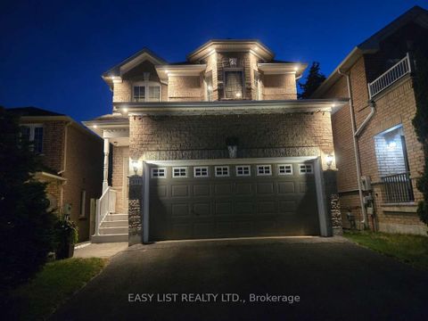 Photo 3 at 171 Stonebriar Drive, Maple, Vaughan