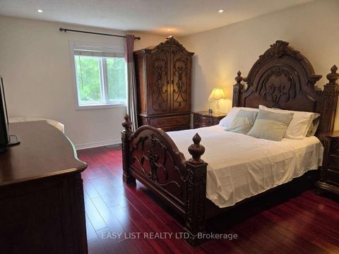 Photo 15 at 171 Stonebriar Drive, Maple, Vaughan