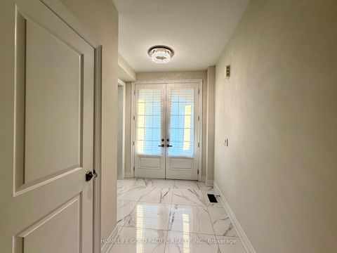 Photo 1 at 46 Haskins Crescent, Keswick South, Georgina