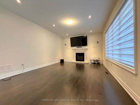 Photo 10 at 46 Haskins Crescent, Keswick South, Georgina