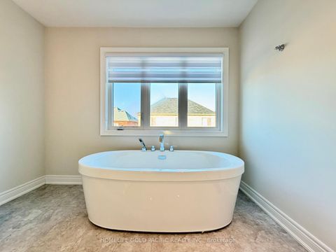 Photo 26 at 46 Haskins Crescent, Keswick South, Georgina