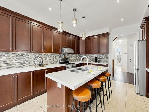 Photo 7 at 664 Mcgregor Farm Trail, Glenway Estates, Newmarket