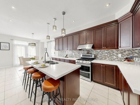 Photo 11 at 664 Mcgregor Farm Trail, Glenway Estates, Newmarket