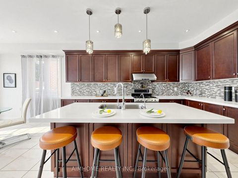 Photo 12 at 664 Mcgregor Farm Trail, Glenway Estates, Newmarket