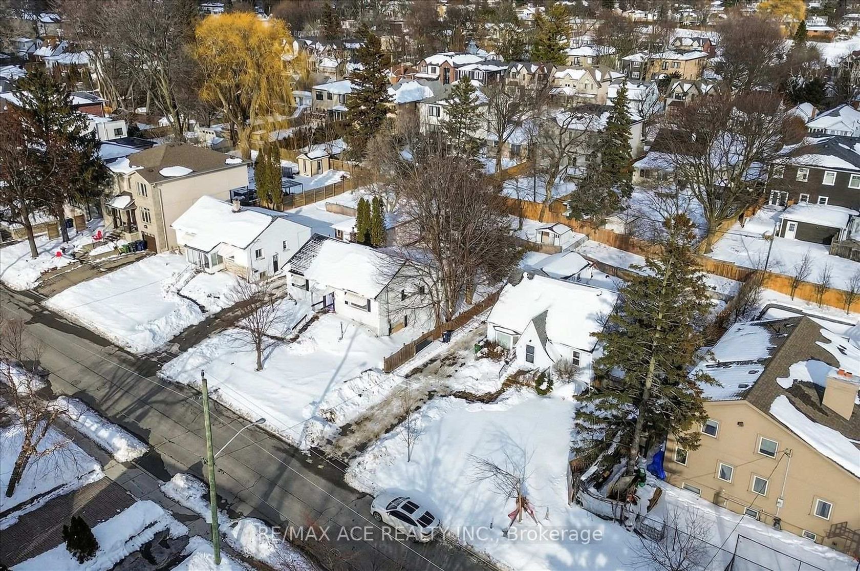 77 Brooklawn Avenue, Cliffcrest, Toronto 