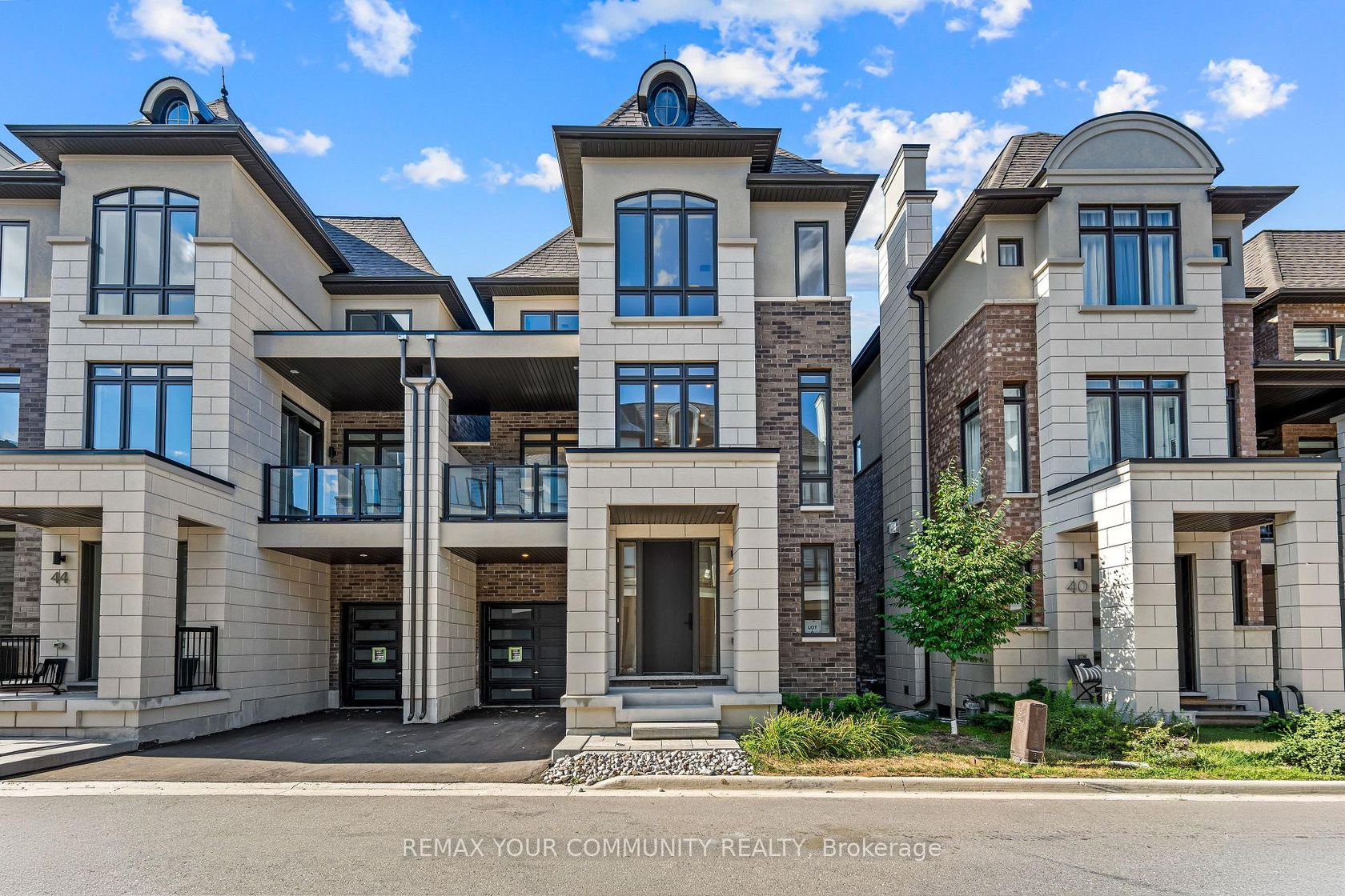 42 Globemaster Lane, Oak Ridges, Richmond Hill photo 1