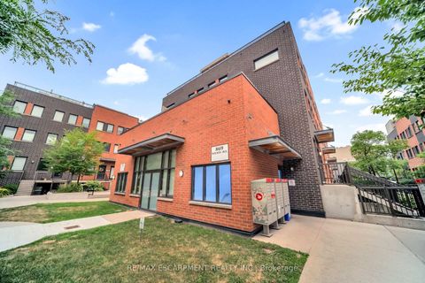 Photo 0 at 29 - 869 Wilson Avenue, CFB, Toronto