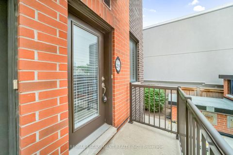 Photo 7 at 29 - 869 Wilson Avenue, CFB, Toronto