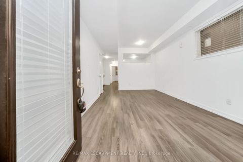 Photo 8 at 29 - 869 Wilson Avenue, CFB, Toronto