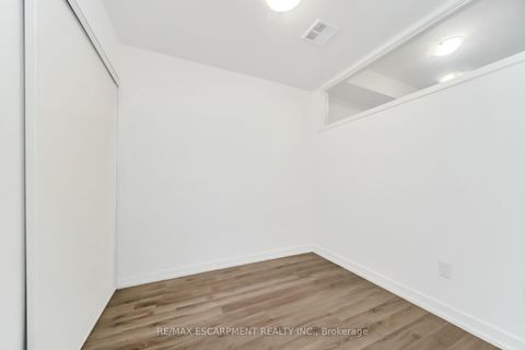 Photo 16 at 29 - 869 Wilson Avenue, CFB, Toronto