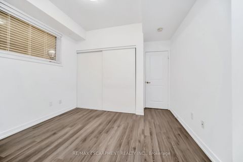 Photo 20 at 29 - 869 Wilson Avenue, CFB, Toronto