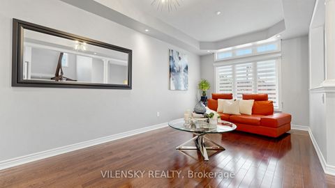 Photo 11 at 294 Ilan Ramon Boulevard, Patterson, Vaughan
