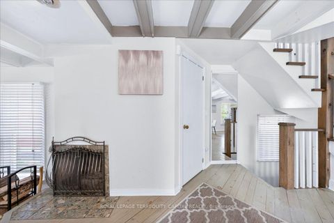 Photo 9 at 260 Douglas Road, Oak Ridges Lake Wilcox, Richmond Hill