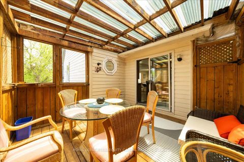 Photo 22 at 260 Douglas Road, Oak Ridges Lake Wilcox, Richmond Hill