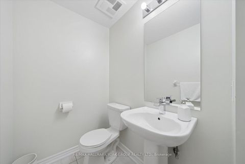 Photo 8 at 203 - 3905 Major Mackenzie Drive, Vellore Village, Vaughan