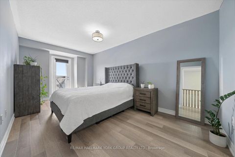 Photo 10 at 203 - 3905 Major Mackenzie Drive, Vellore Village, Vaughan