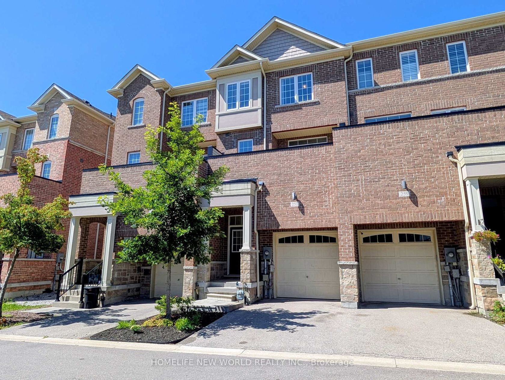 257 Harding Park Street, Glenway Estates, Newmarket photo 4