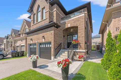 Photo 1 at 2072 Allison Street, Alcona, Innisfil