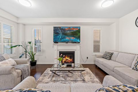 Photo 11 at 2072 Allison Street, Alcona, Innisfil