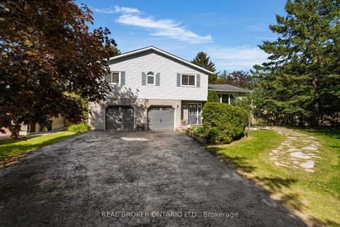 Photo 6 at 215 Mary Anne Drive, Painswick North, Barrie