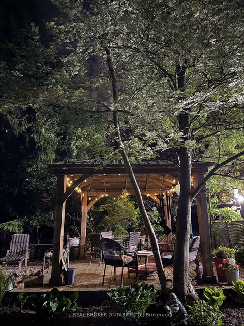 Photo 18 at 215 Mary Anne Drive, Painswick North, Barrie