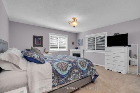 Photo 29 at 215 Mary Anne Drive, Painswick North, Barrie