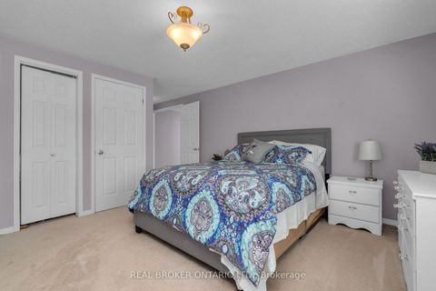 Photo 30 at 215 Mary Anne Drive, Painswick North, Barrie
