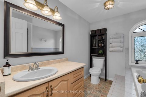 Photo 31 at 215 Mary Anne Drive, Painswick North, Barrie