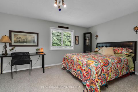 Photo 34 at 215 Mary Anne Drive, Painswick North, Barrie
