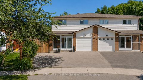 Photo 1 at 44 Greenhedges Court, Malvern, Toronto