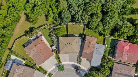 Photo 3 at 44 Greenhedges Court, Malvern, Toronto