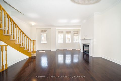 Photo 3 at 22 William Poole Way, Willowdale East, Toronto